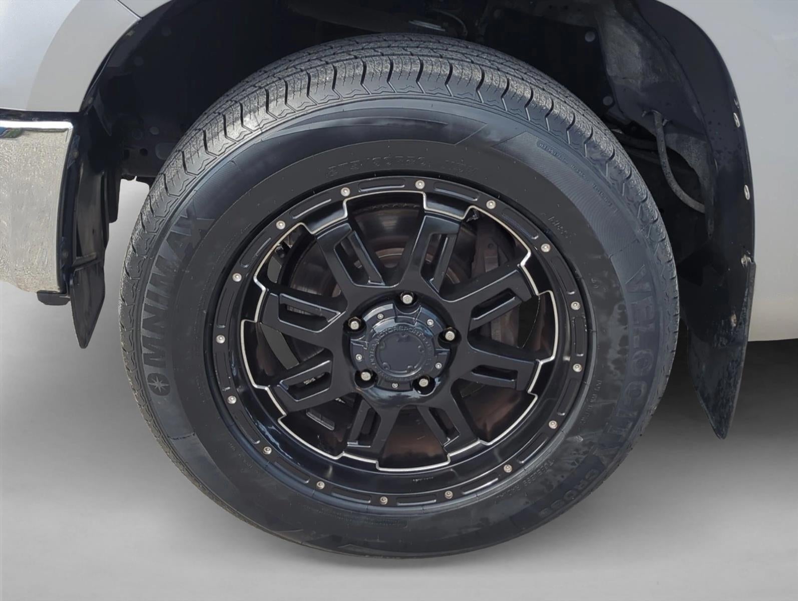 2017 Toyota Tundra 2WD 2WD SR5 CrewMax 5.5' Bed 5.7L FFV (SE)