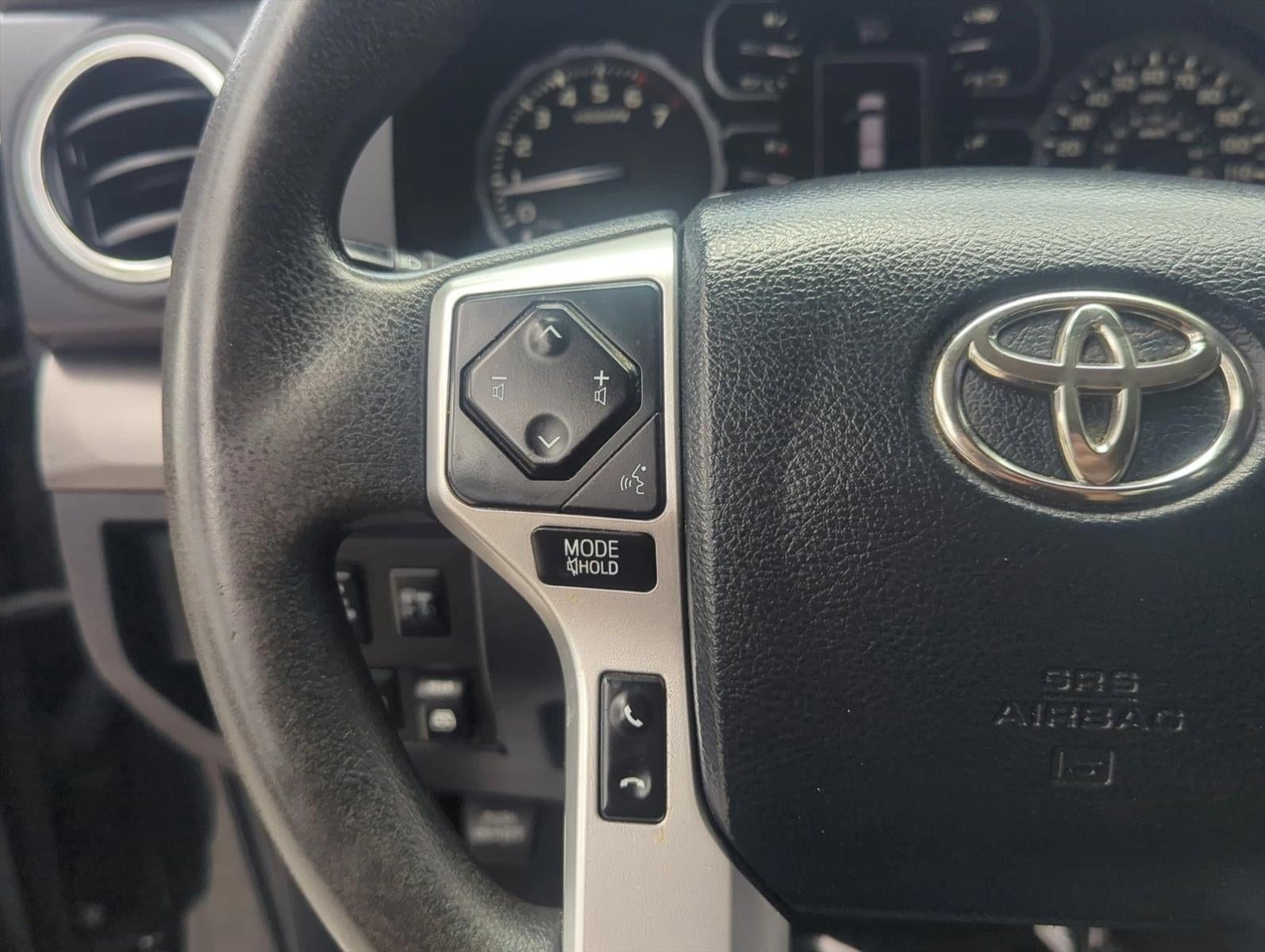 2019 Toyota Tundra 2WD 2WD SR5 CrewMax 5.5' Bed 5.7L (SE)