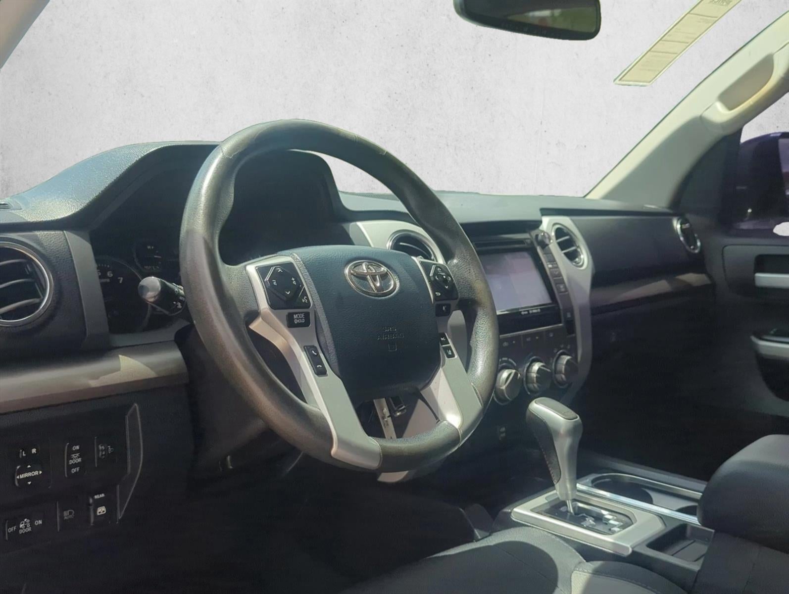 2019 Toyota Tundra 2WD 2WD SR5 CrewMax 5.5' Bed 5.7L (SE)