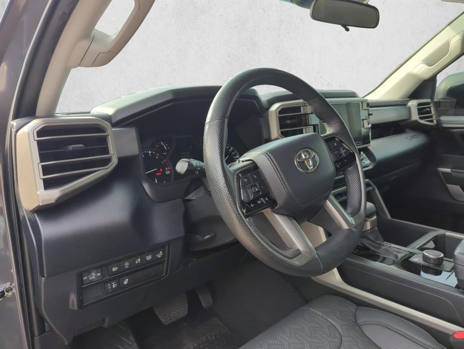2023 Toyota Tundra 2WD 2WD SR5 CrewMax 5.5' Bed (SE)