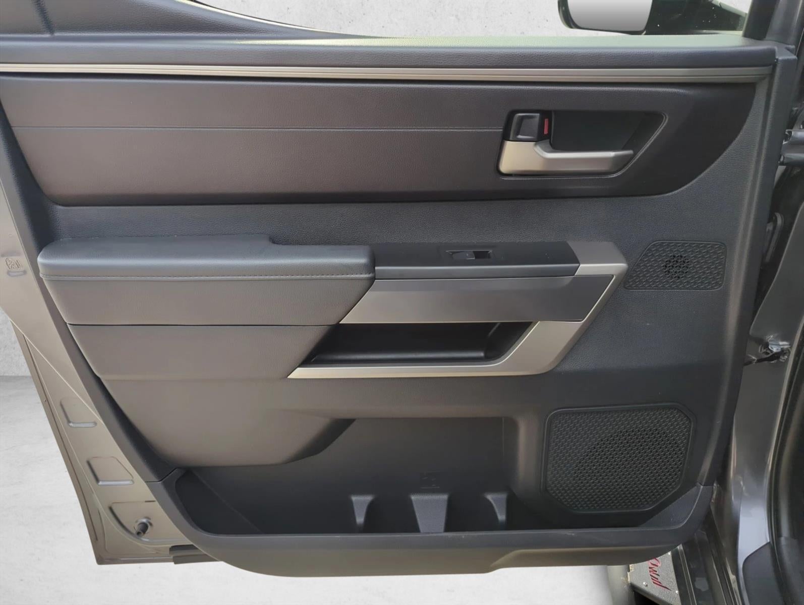 2023 Toyota Tundra 2WD 2WD SR5 CrewMax 5.5' Bed (SE)