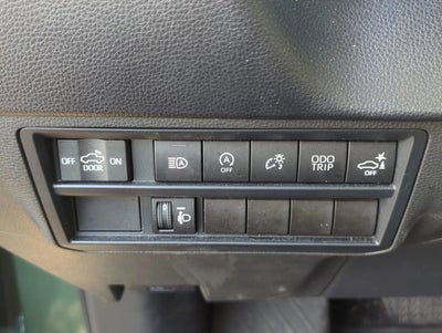 2022 Toyota Tundra 4WD 4WD SR5 CrewMax 5.5' Bed (SE)
