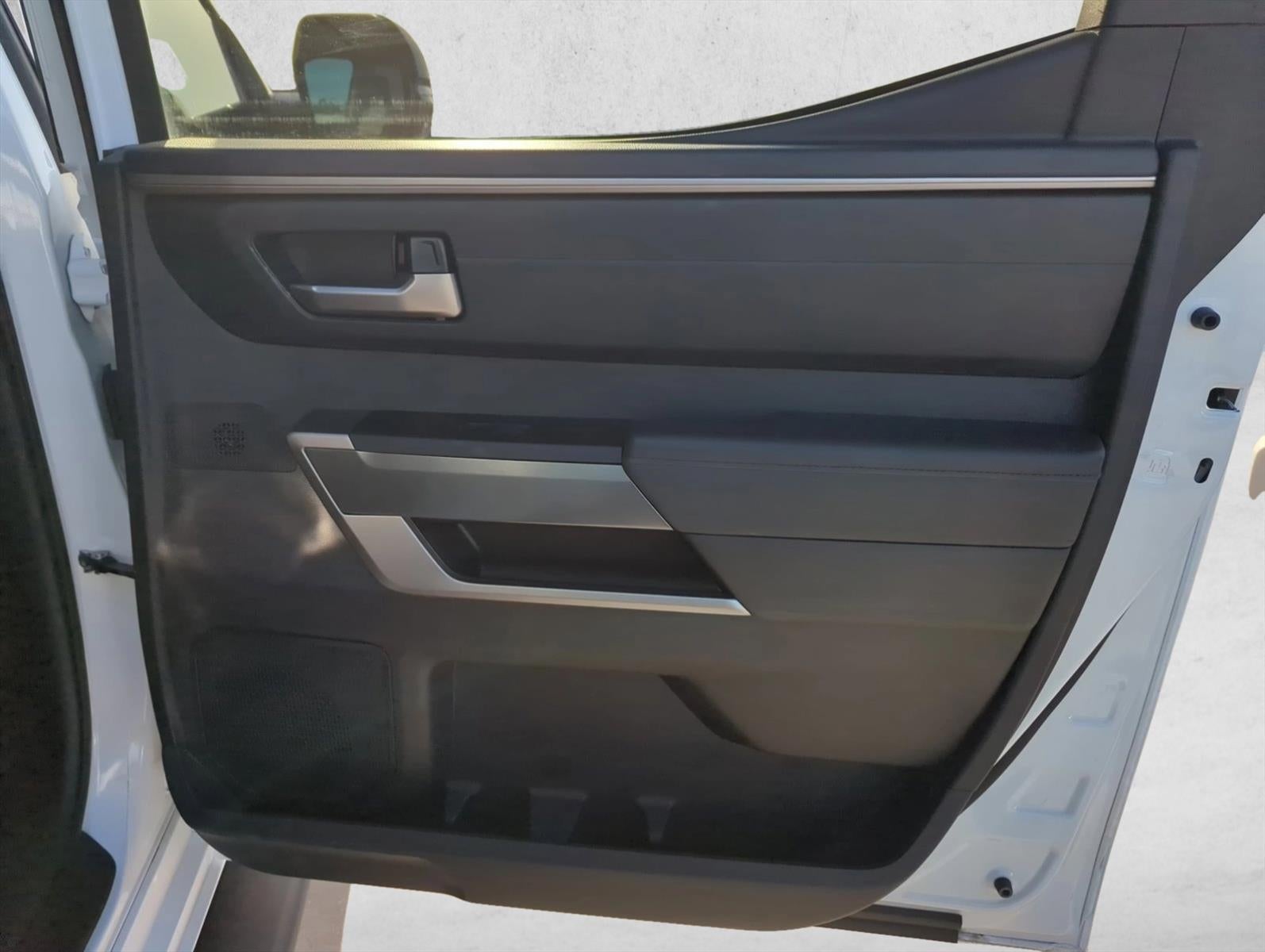 2023 Toyota Tundra 4WD 4WD SR5 CrewMax 5.5' Bed (SE)