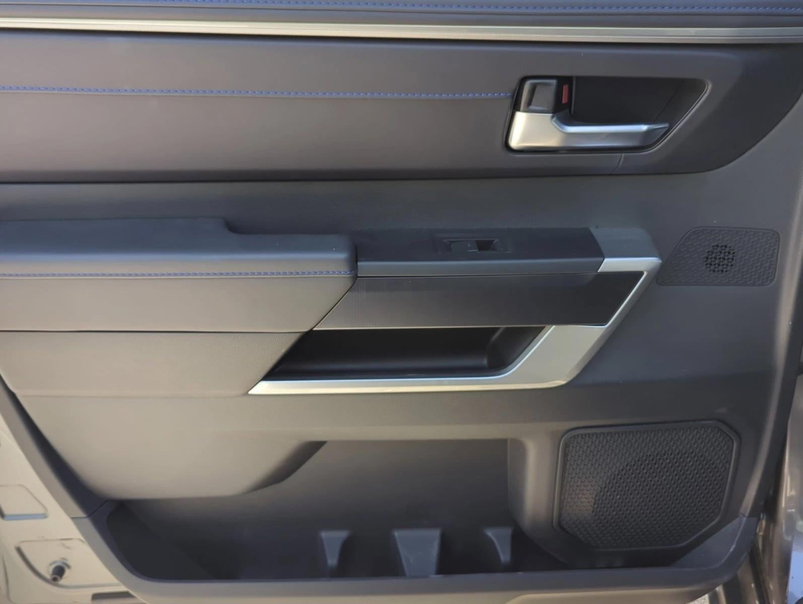 2025 Toyota Tundra 4WD 4WD Platinum CrewMax 5.5' Bed (Natl)