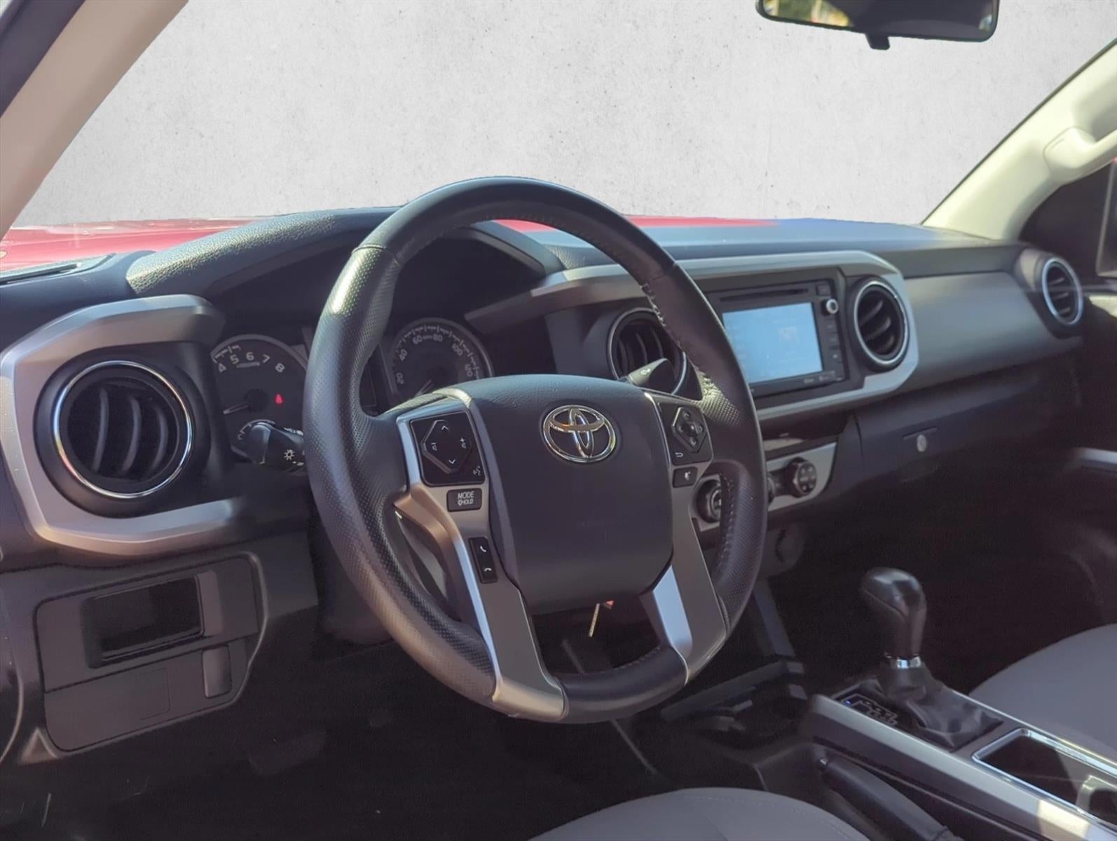 2017 Toyota Tacoma SR5 Access Cab 6' Bed I4 4x2 AT (Natl)