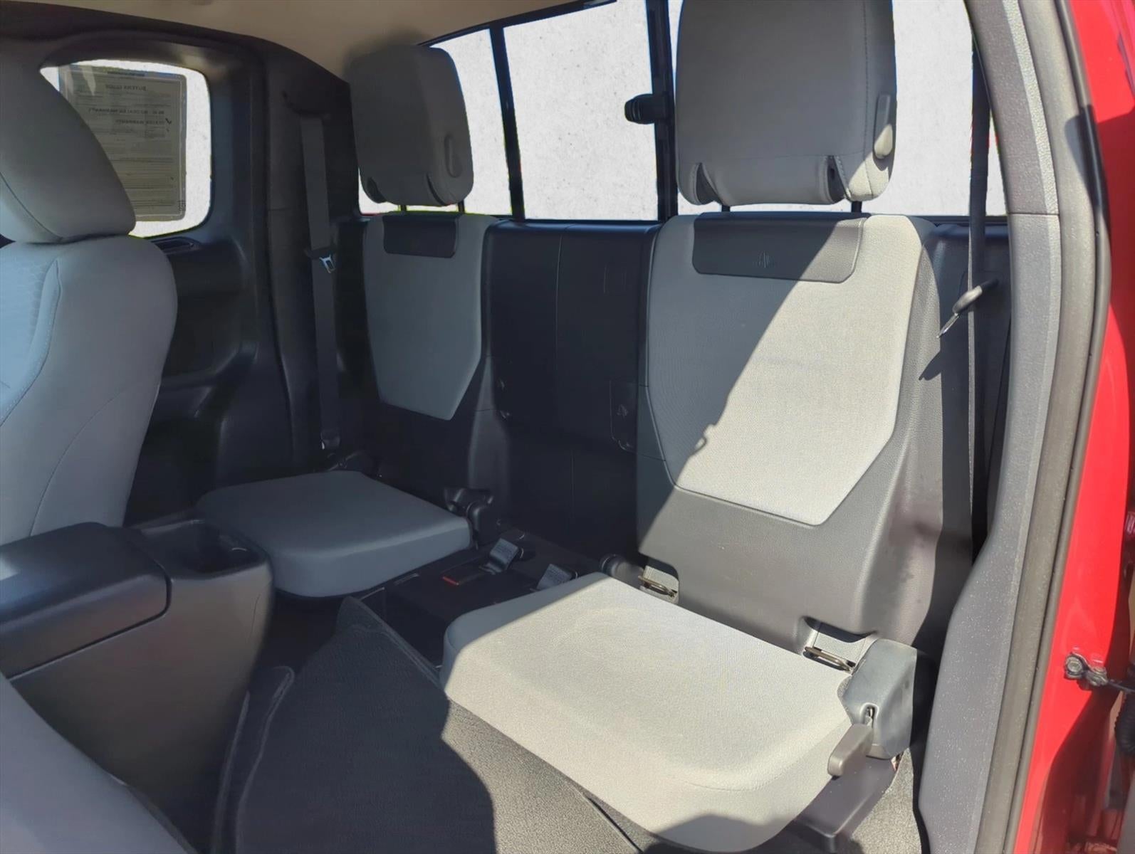2017 Toyota Tacoma SR5 Access Cab 6' Bed I4 4x2 AT (Natl)