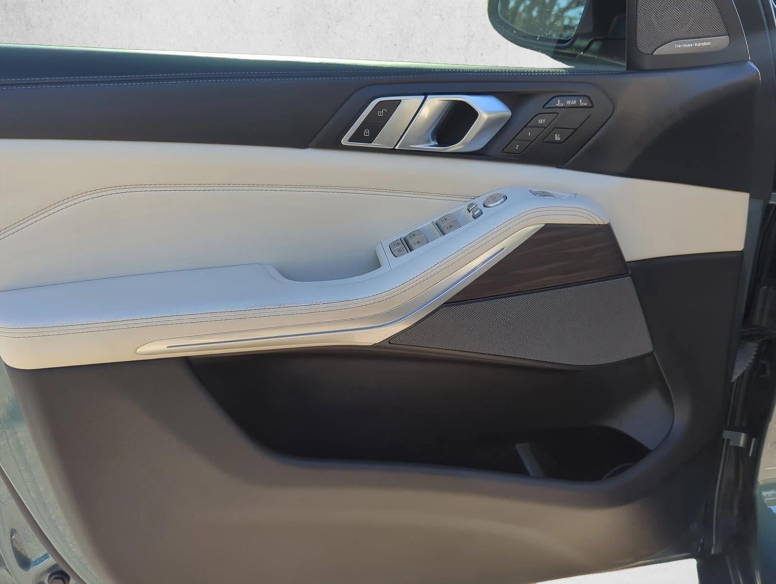 2024 BMW X7 xDrive40i Sports Activity Vehicle