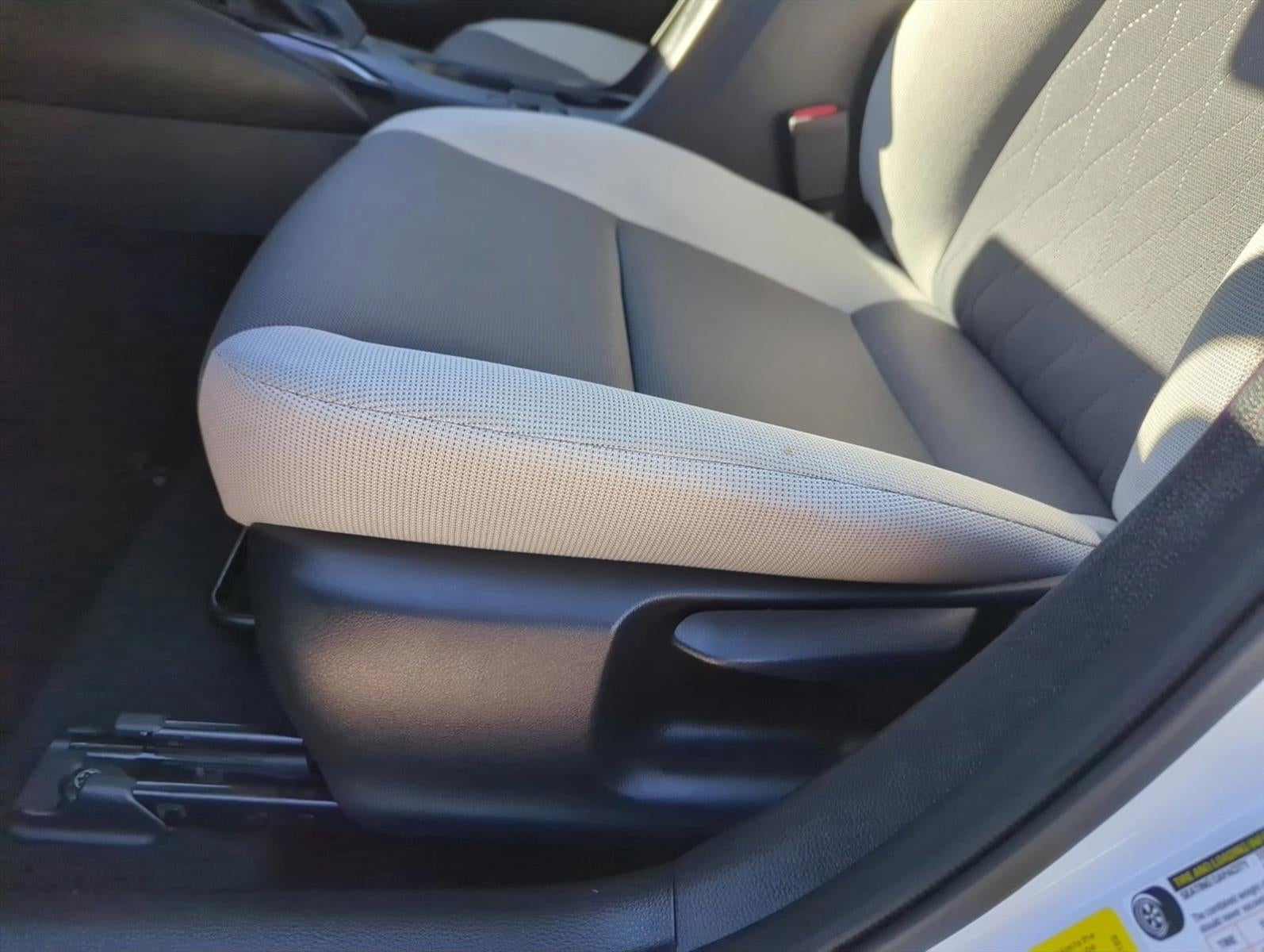 2025 Toyota Corolla LE CVT (Natl)