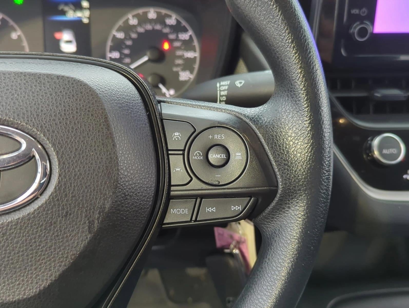 2023 Toyota Corolla LE CVT (Natl)