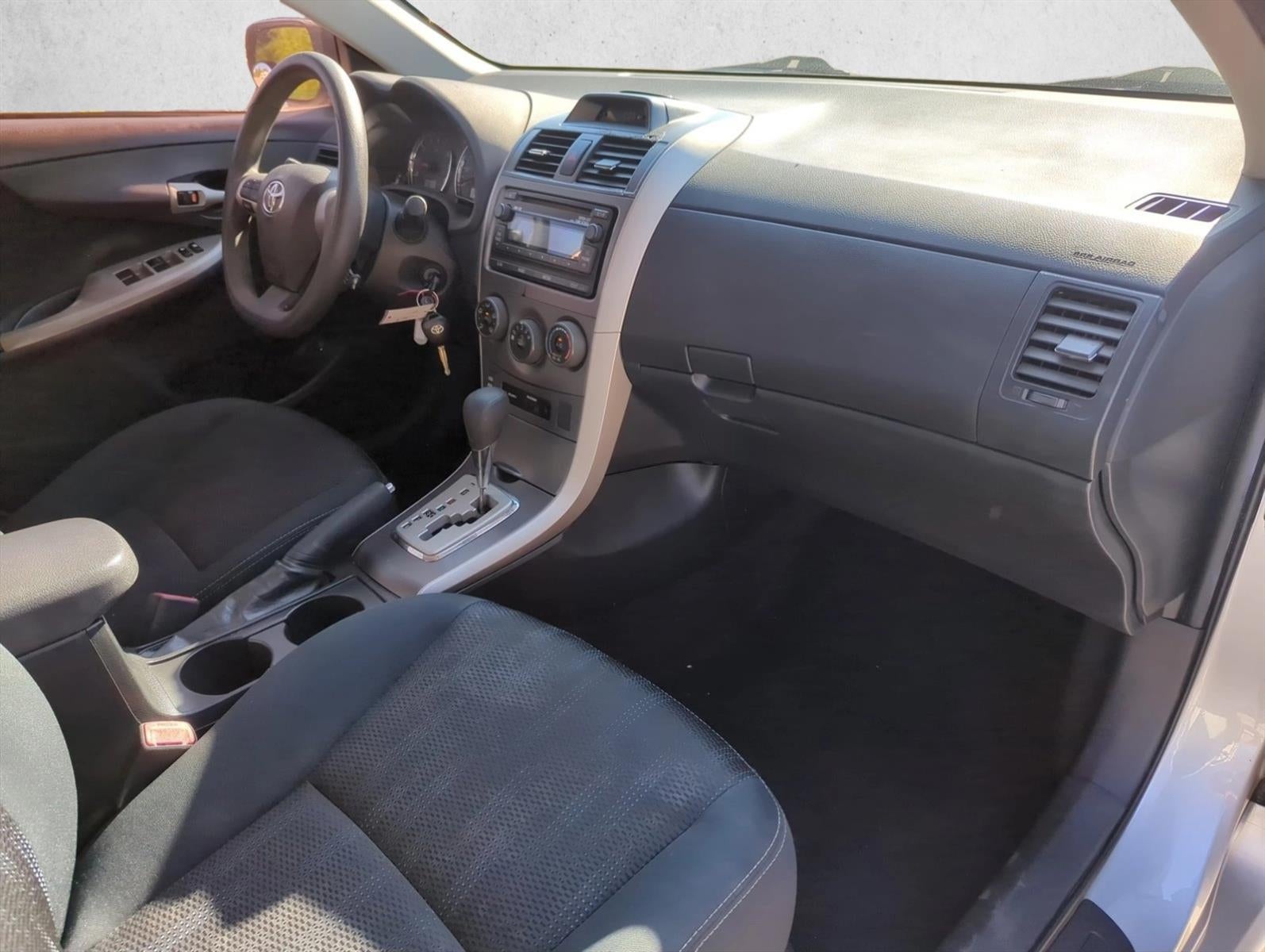 2012 Toyota Corolla 4dr Sdn Auto S (Natl)