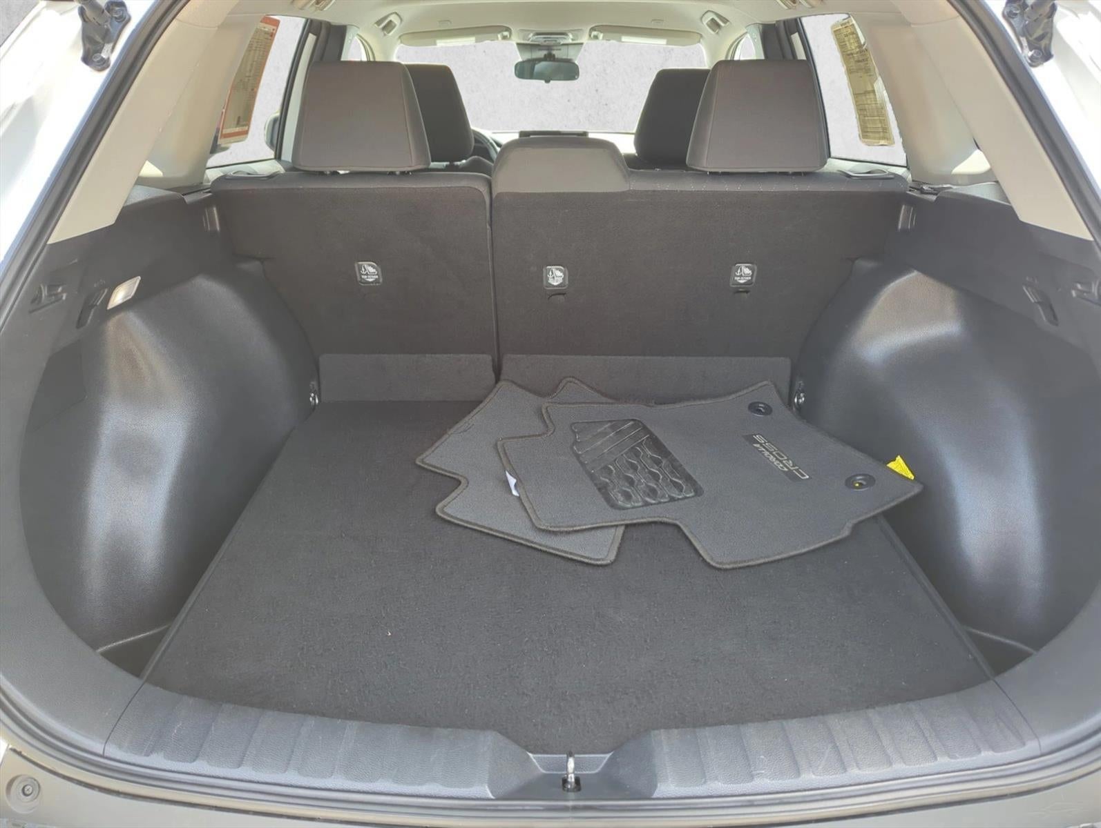 2024 Toyota Corolla Cross LE 4WD (Natl)