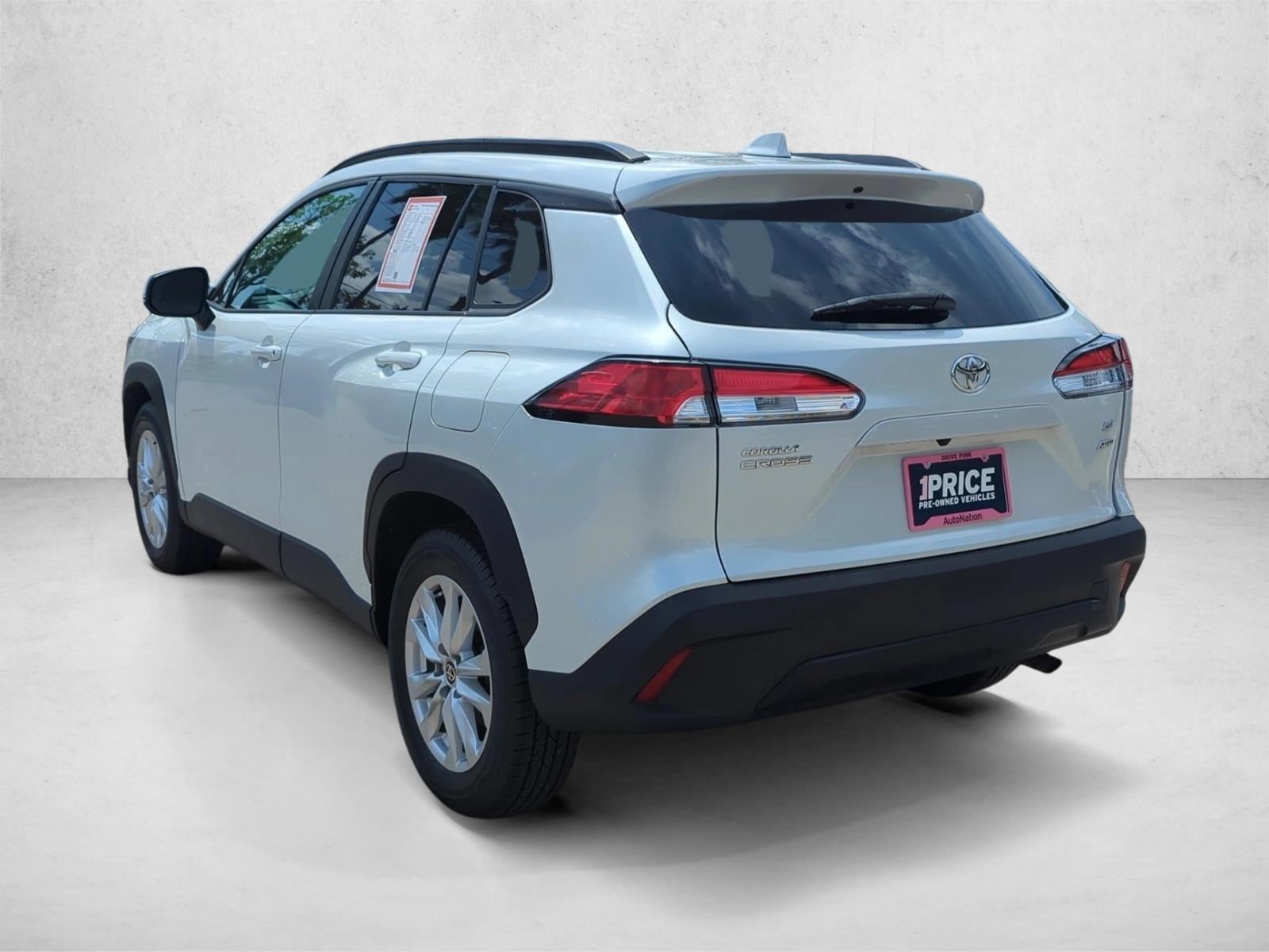 2024 Toyota Corolla Cross LE 4WD (Natl)