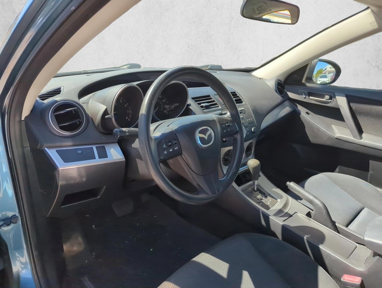 2011 Mazda Mazda3 4dr Sdn Auto i Touring