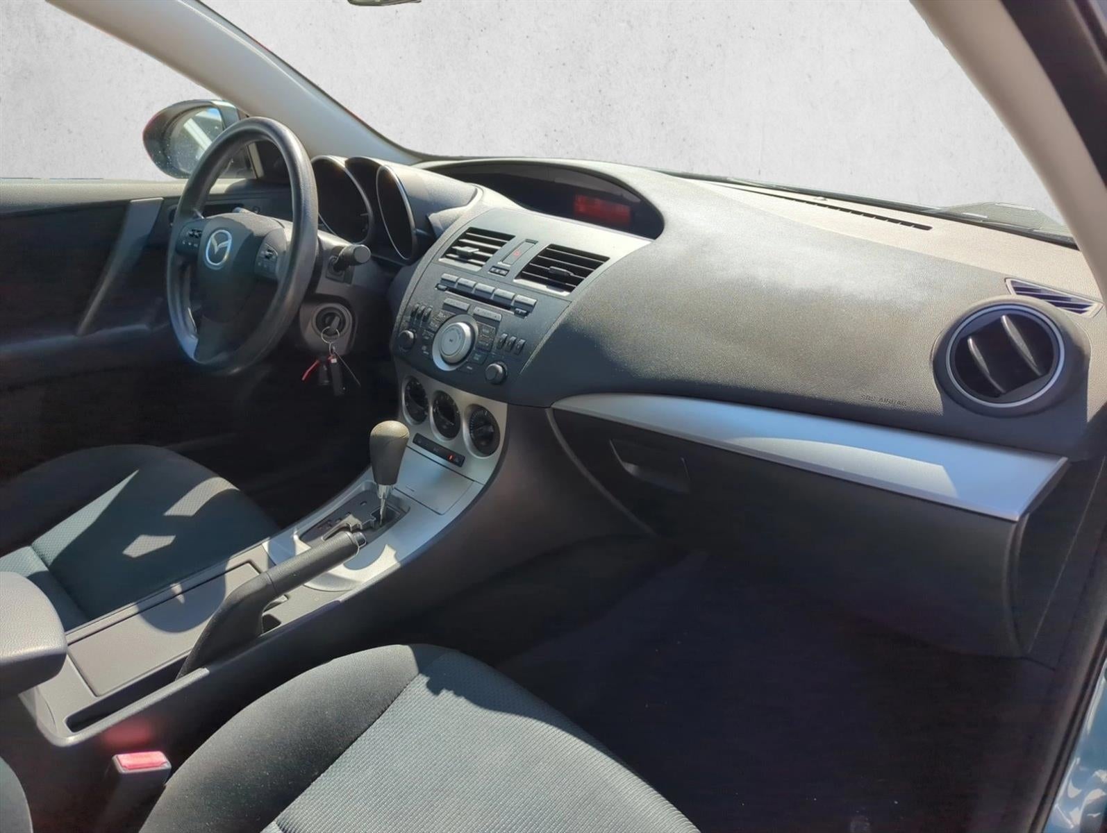 2011 Mazda Mazda3 4dr Sdn Auto i Touring