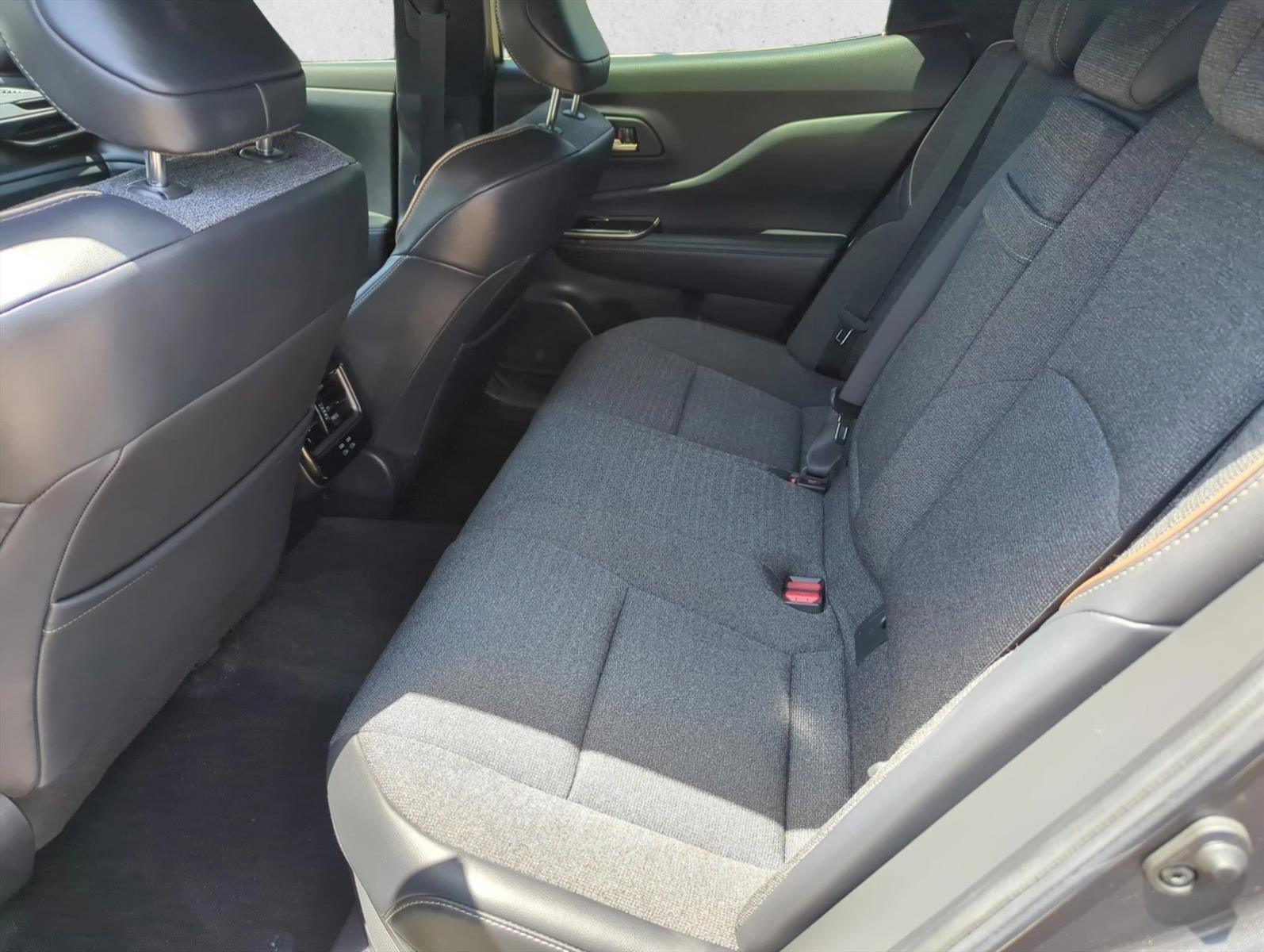2024 Toyota Crown XLE AWD (Natl)