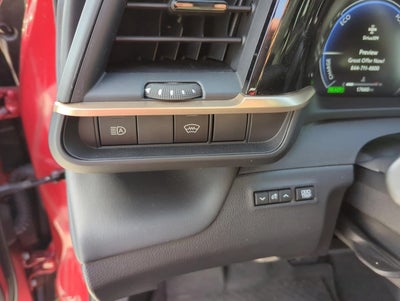 2024 Toyota Crown XLE AWD (Natl)