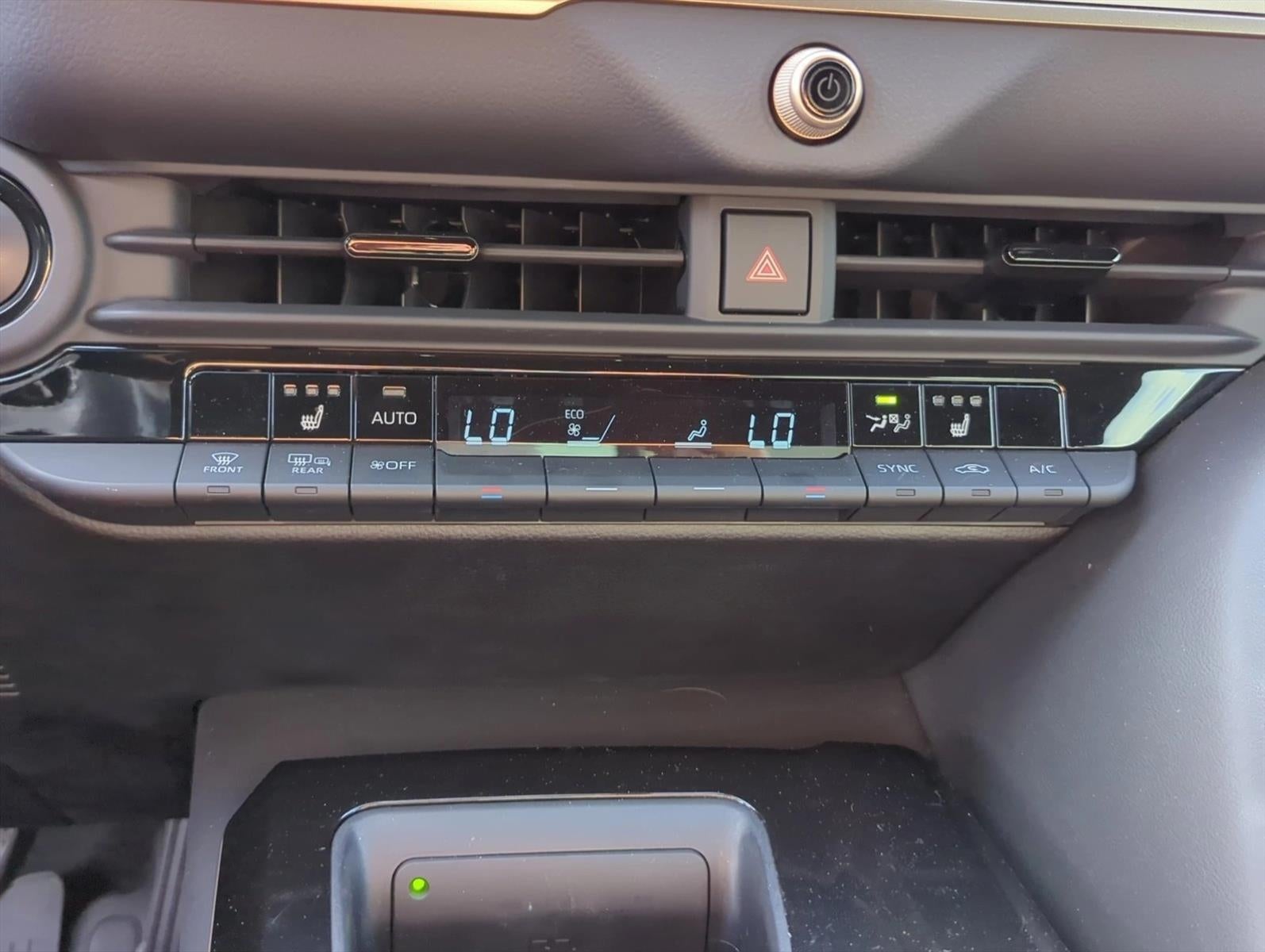 2024 Toyota Crown XLE AWD (Natl)