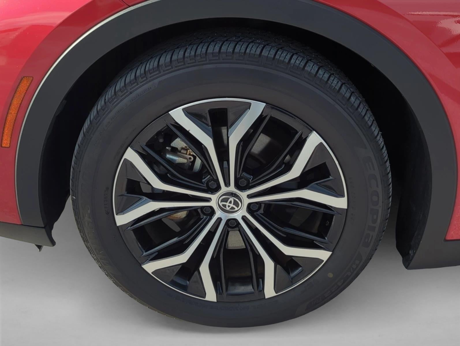 2024 Toyota Crown XLE AWD (Natl)