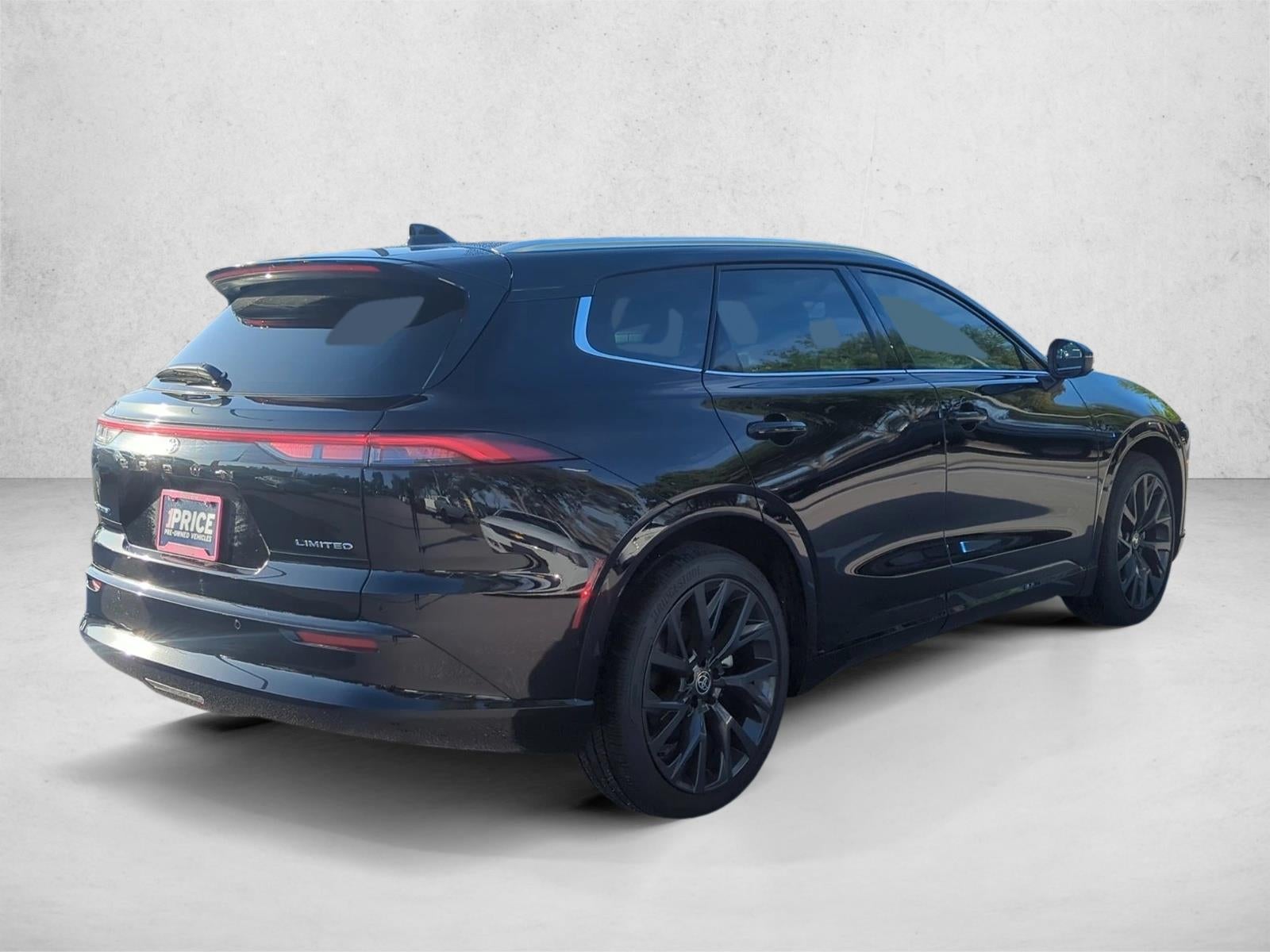 2025 Toyota Crown Signia Limited AWD (Natl)