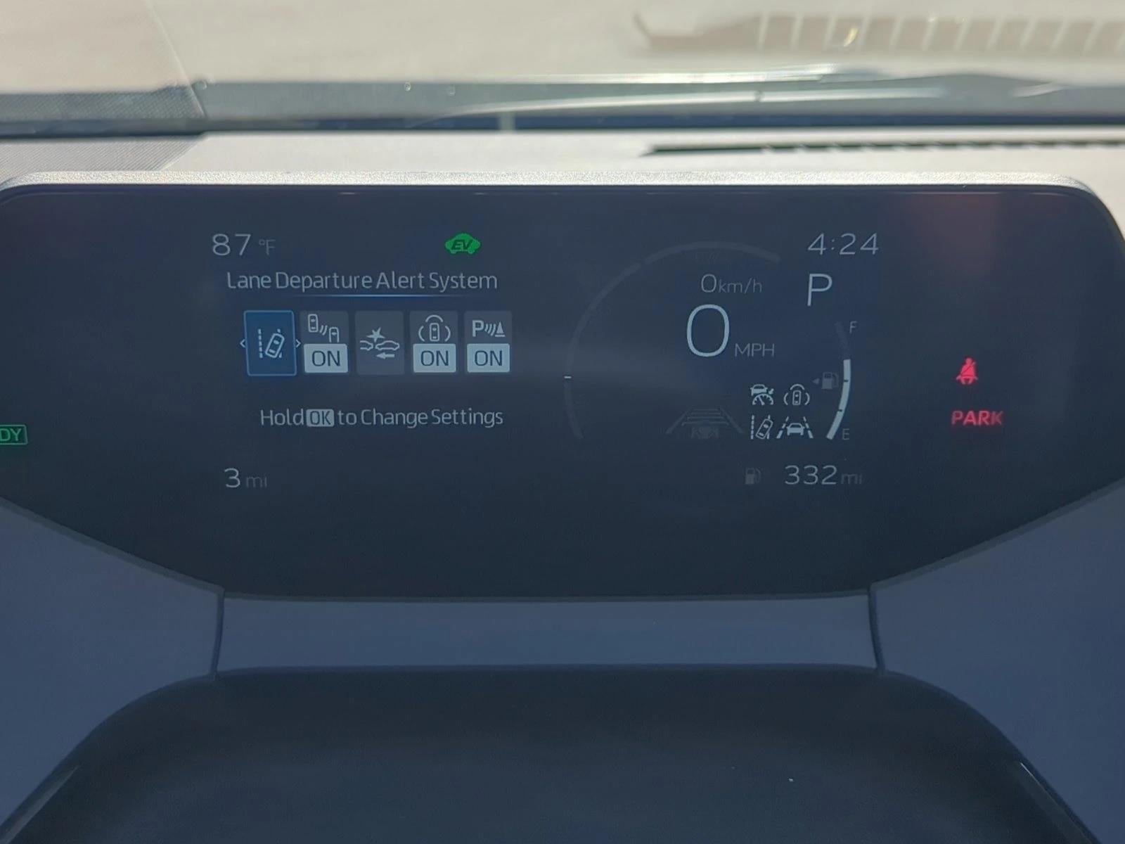 2025 Toyota Prius Limited (Natl)