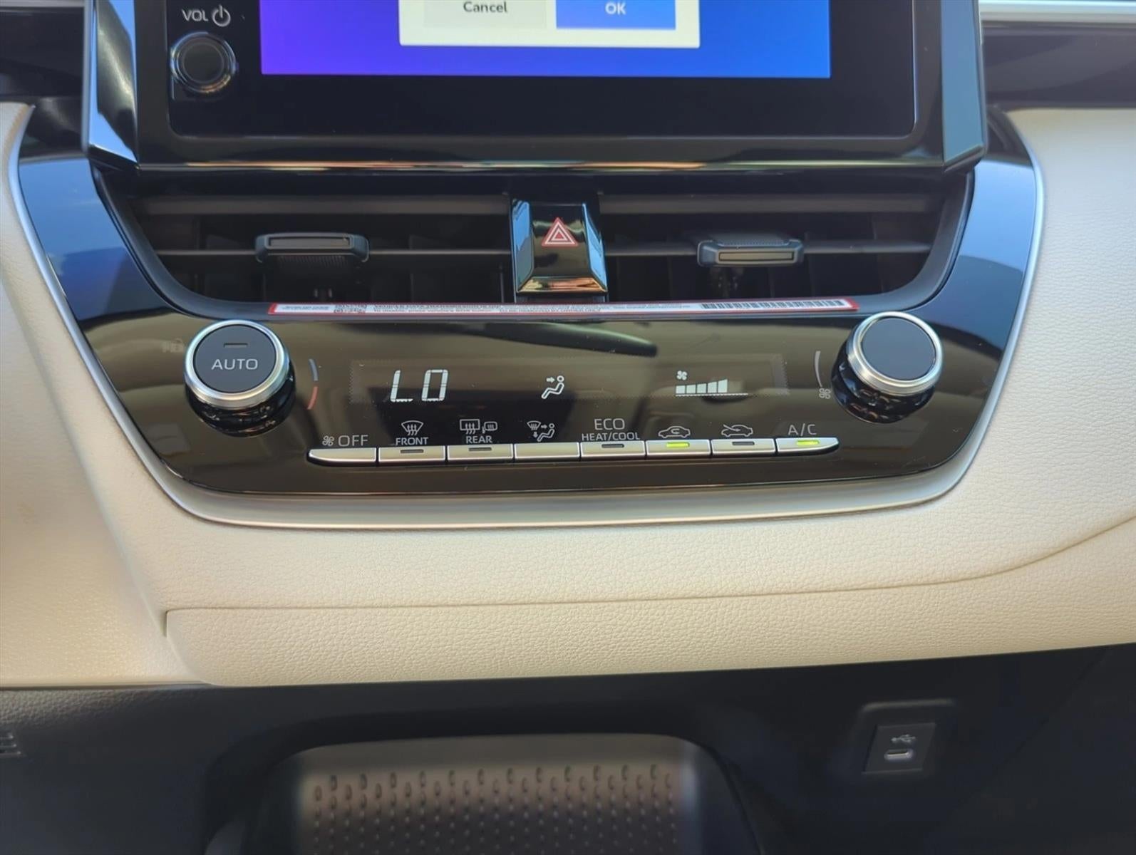 2026 Toyota Corolla Hybrid LE FWD (Natl)