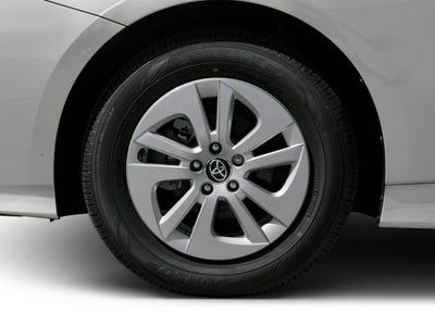 2018 Toyota Prius Three (Natl)