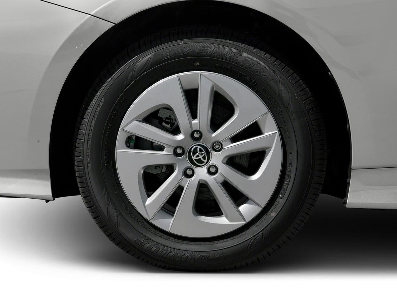2018 Toyota Prius Three (Natl)