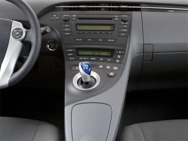 2010 Toyota Prius 5dr HB V (Natl)