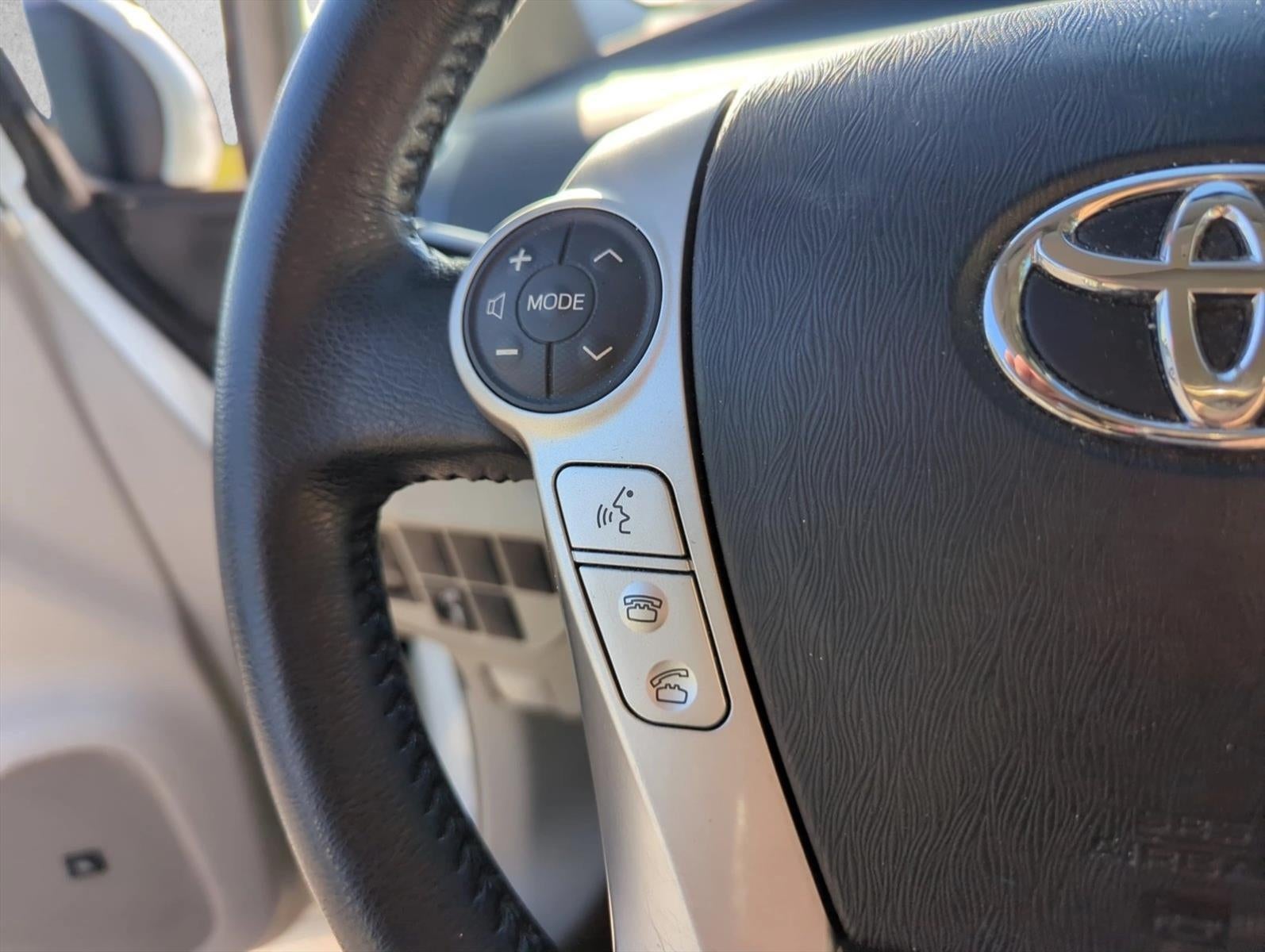2014 Toyota Prius 5dr HB Four (Natl)