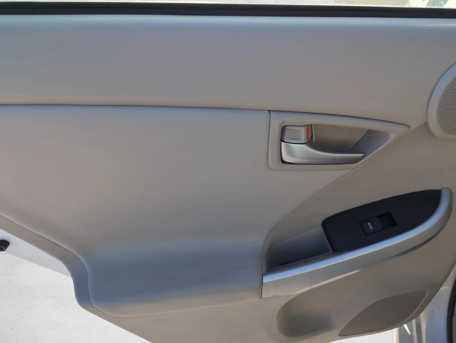 2014 Toyota Prius 5dr HB Four (Natl)