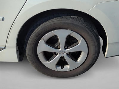 2014 Toyota Prius 5dr HB Four (Natl)
