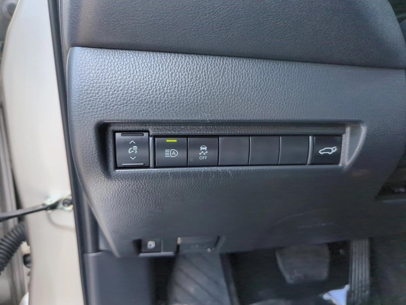 2024 Toyota Venza LE AWD (GS)