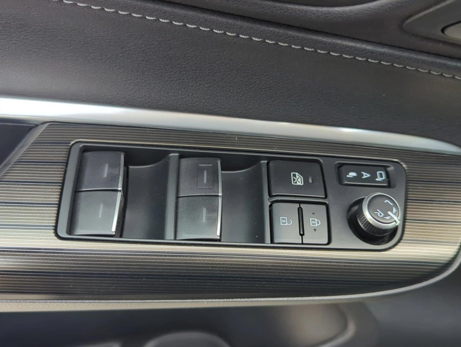 2024 Toyota Venza XLE AWD (Natl)