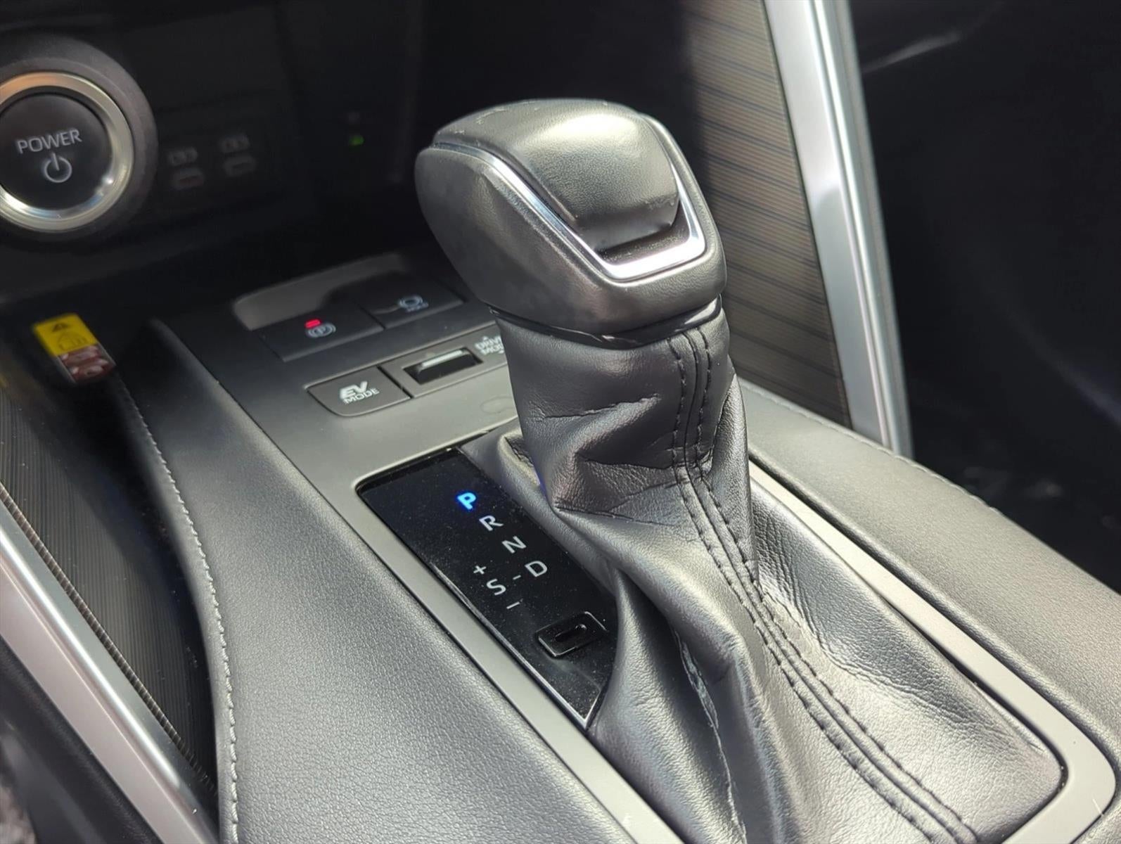 2024 Toyota Venza XLE AWD (Natl)