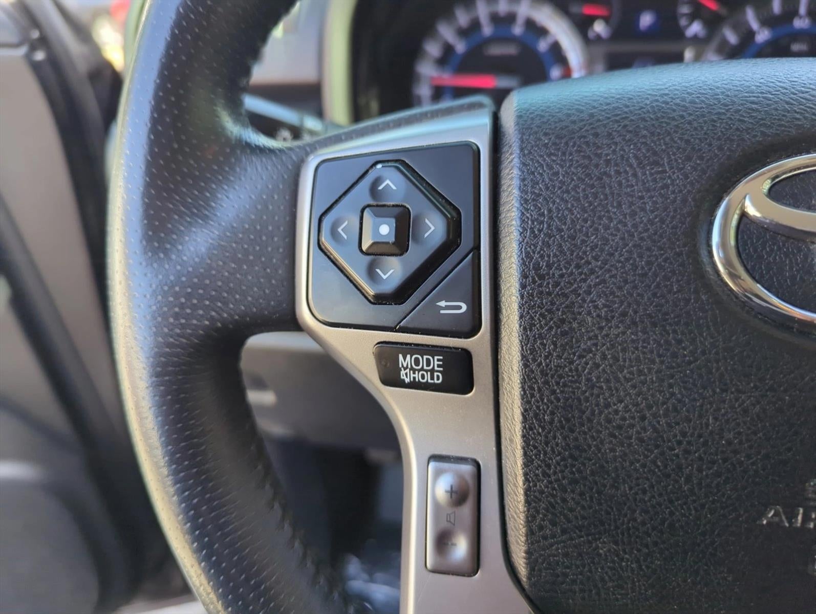 2018 Toyota 4Runner SR5 2WD (Natl)