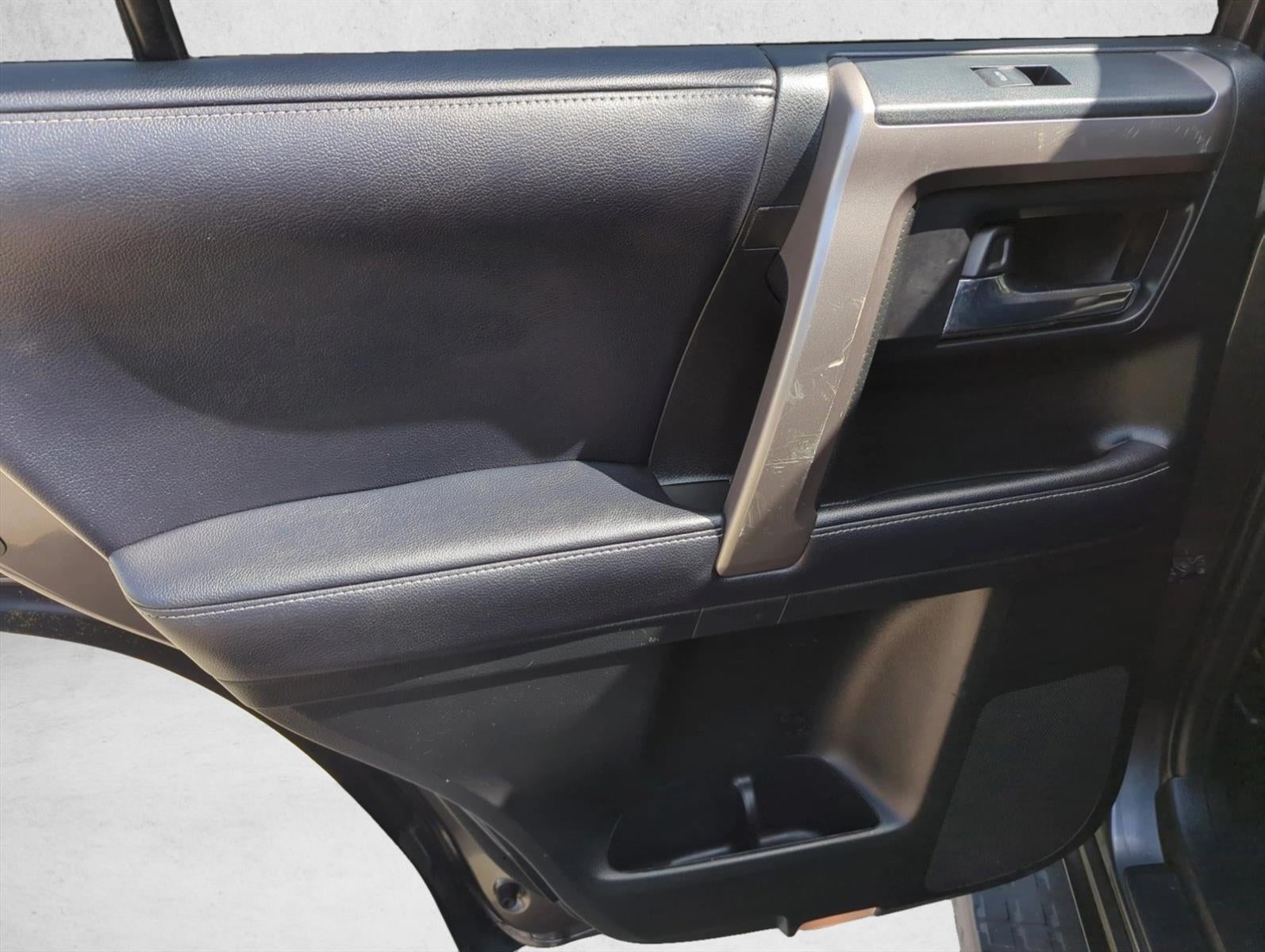 2018 Toyota 4Runner SR5 2WD (Natl)
