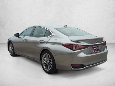 2019 Lexus ES 300h Luxury FWD
