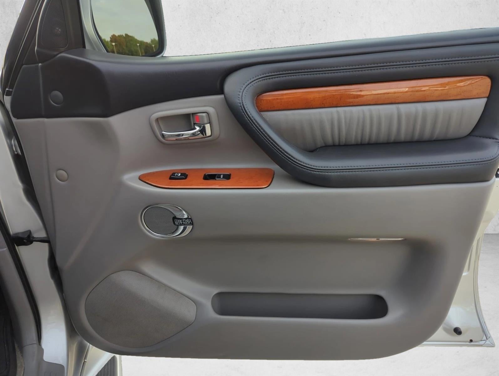 2006 Lexus LX 470 4dr SUV