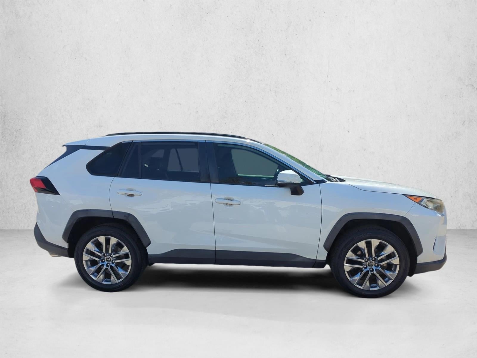 2019 Toyota RAV4 XLE Premium FWD (Natl)