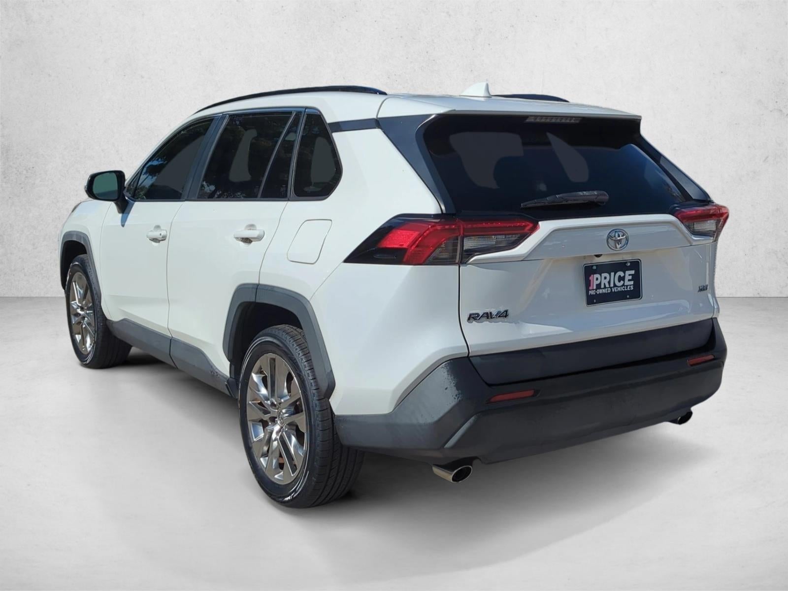 2019 Toyota RAV4 XLE Premium FWD (Natl)