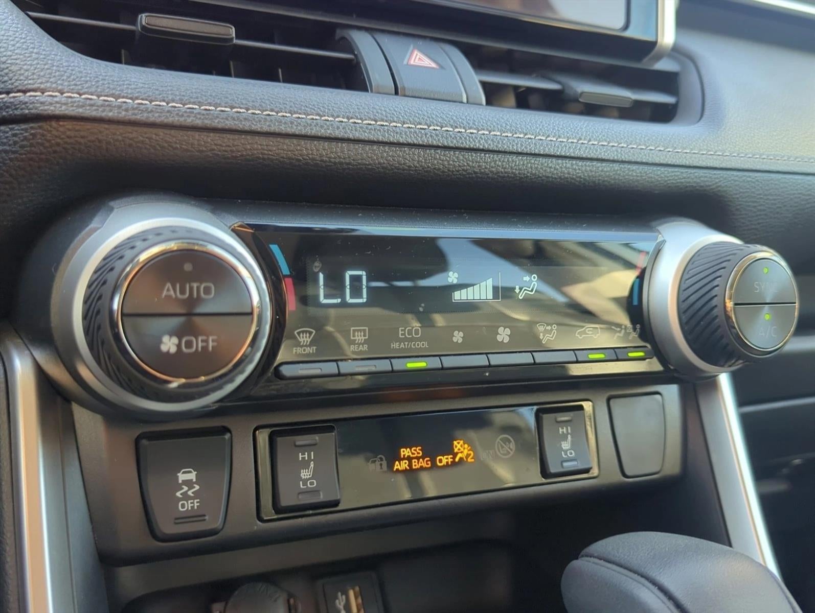 2024 Toyota RAV4 Hybrid XLE AWD (Natl)