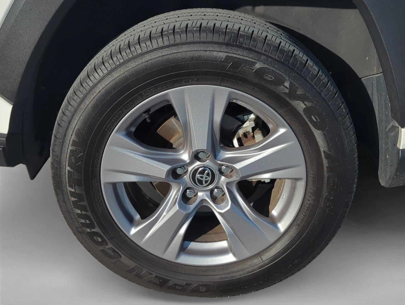 2025 Toyota RAV4 Hybrid XLE AWD (Natl)
