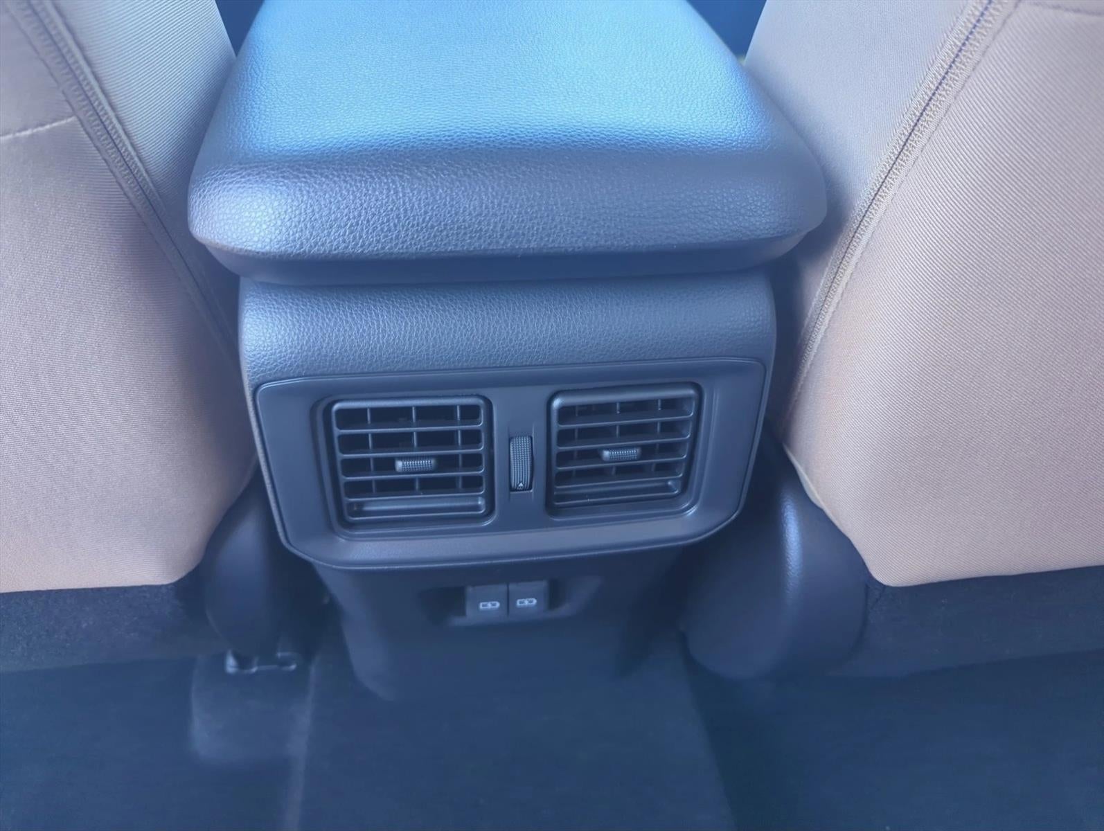 2025 Toyota RAV4 Hybrid XLE AWD (Natl)