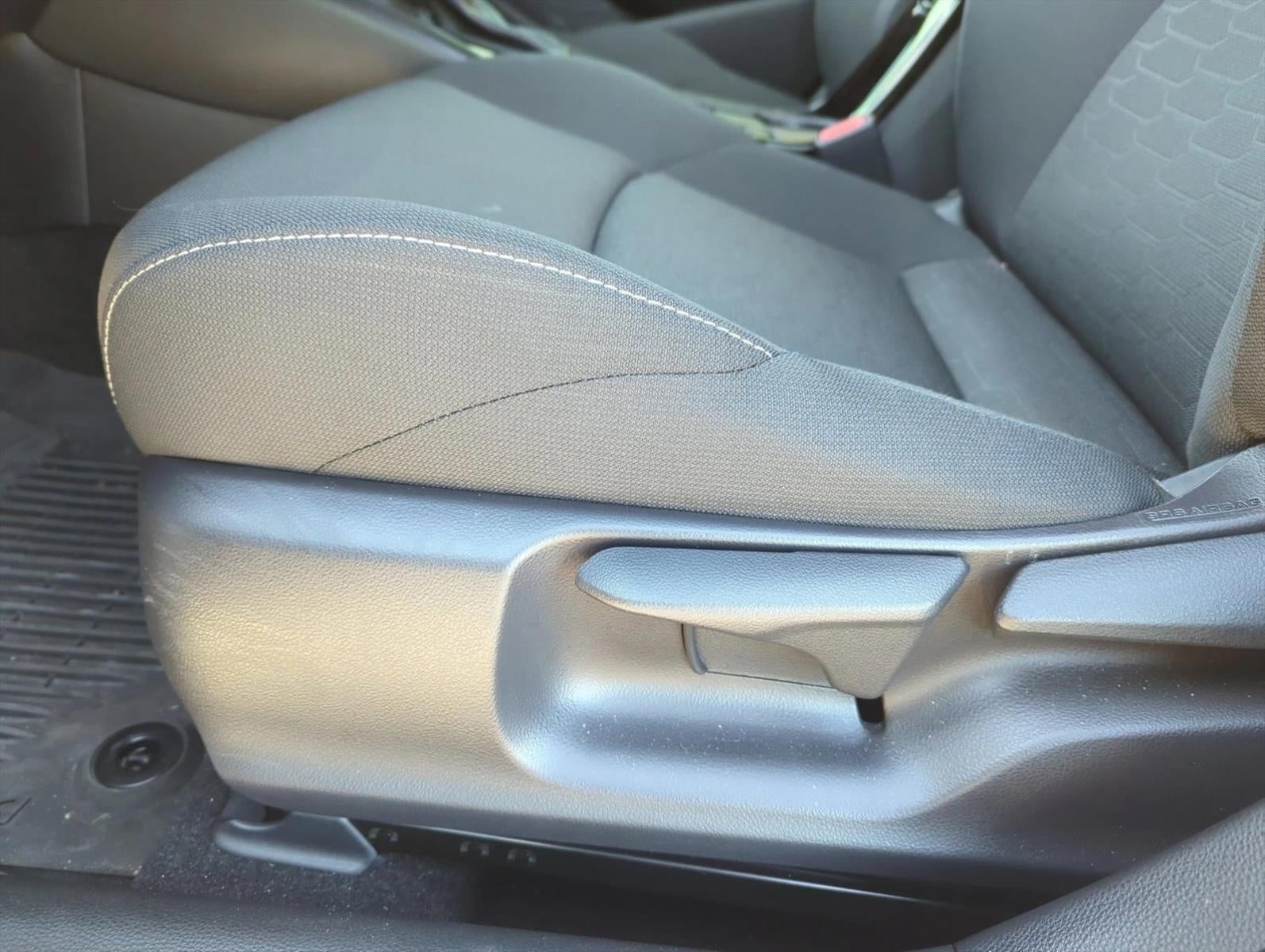 2025 Toyota Corolla Hatchback SE CVT (Natl)