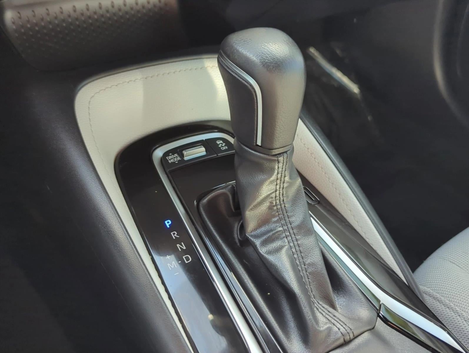 2023 Toyota Corolla Hatchback SE CVT (Natl)