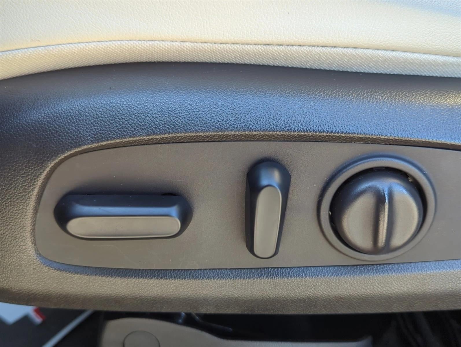 2020 Buick Encore GX Essence FWD