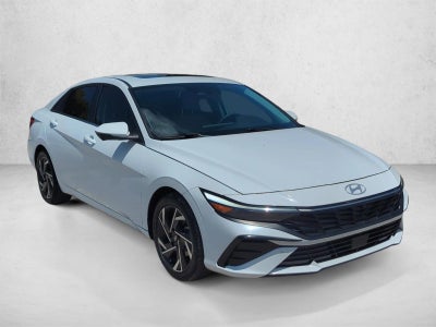 2024 Hyundai ELANTRA Limited IVT