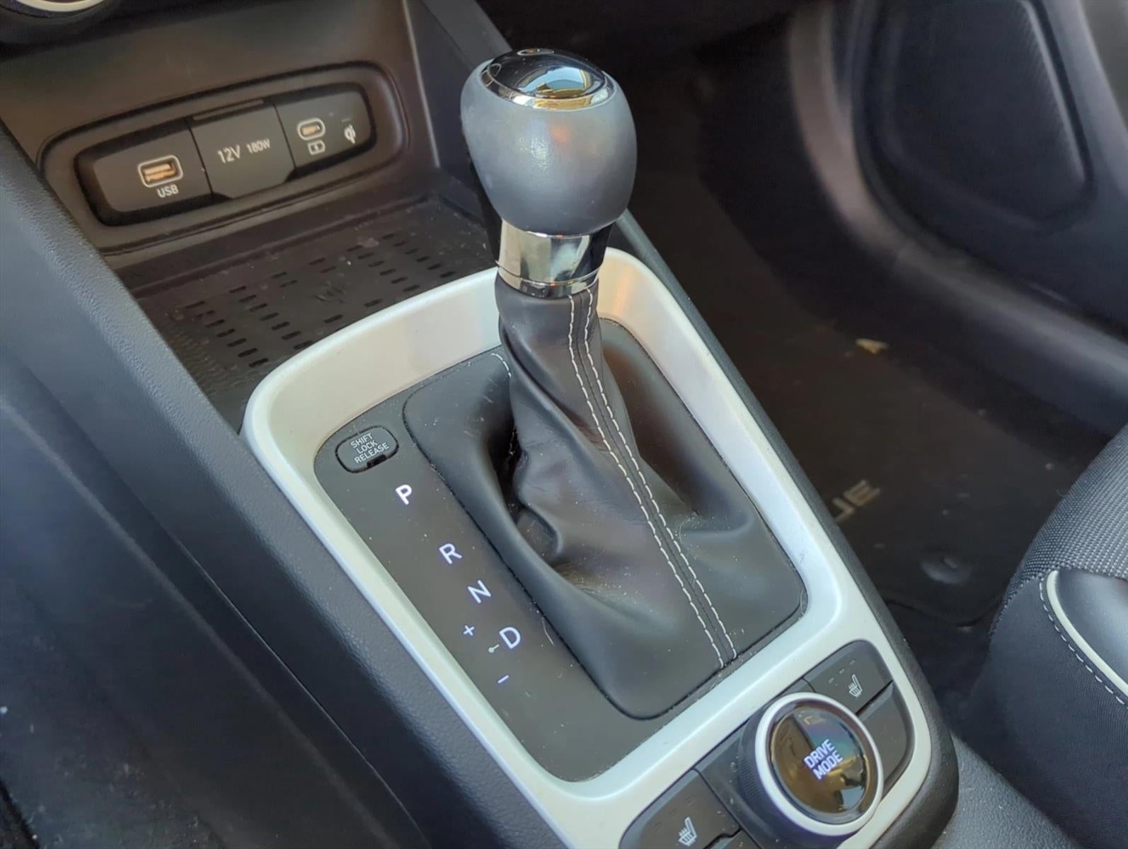 2023 Hyundai VENUE Limited IVT