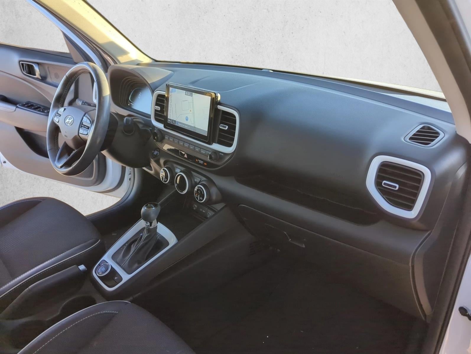 2023 Hyundai VENUE Limited IVT