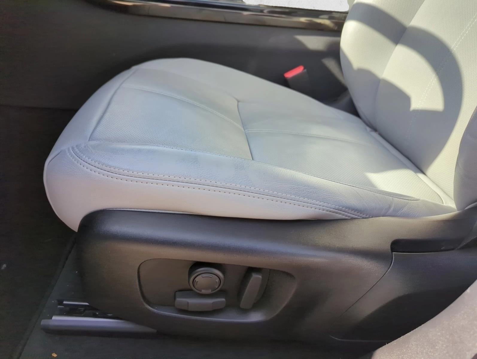 2025 Land Rover Range Rover Velar P250 S